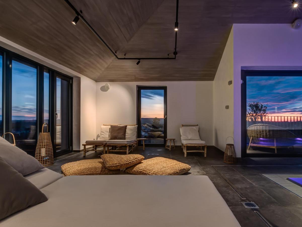 Wellness Hotel Volarik Mikulov Esterno foto