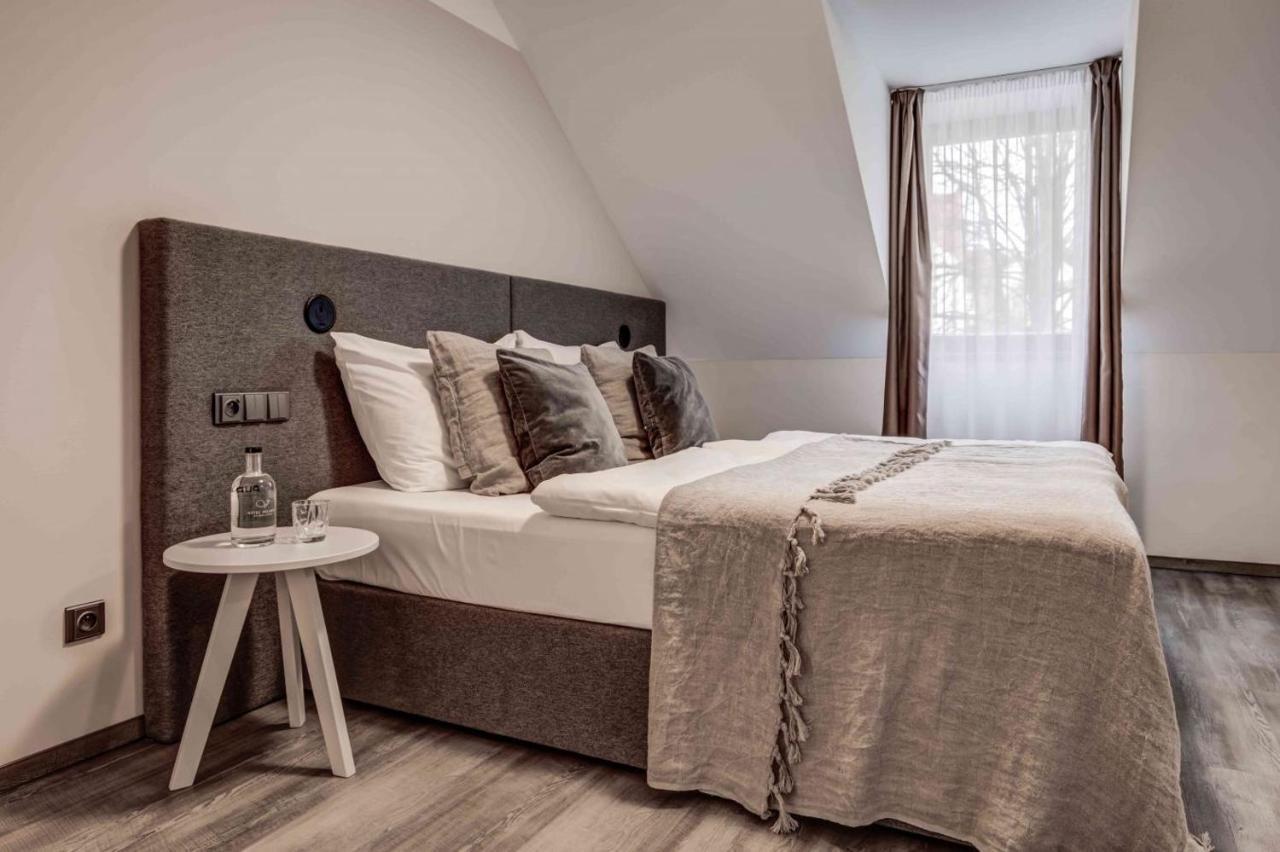 Wellness Hotel Volarik Mikulov Esterno foto