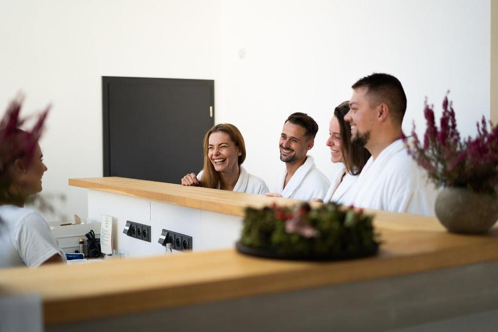 Wellness Hotel Volarik Mikulov Esterno foto
