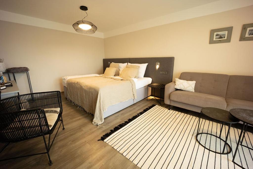 Wellness Hotel Volarik Mikulov Esterno foto