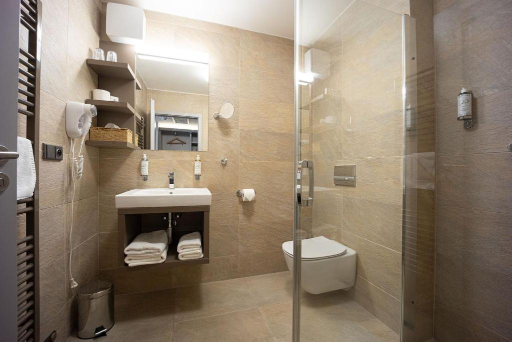 Wellness Hotel Volarik Mikulov Esterno foto