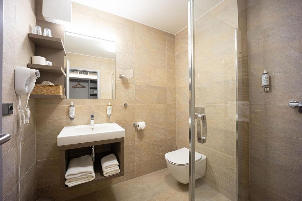 Wellness Hotel Volarik Mikulov Esterno foto